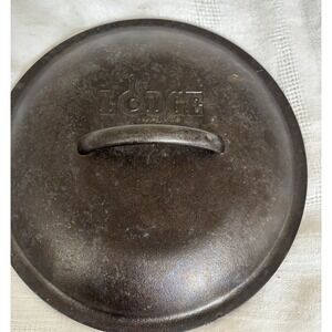 Lodge 10-1/2 USA Cast Iron #8IC Lid Only‎